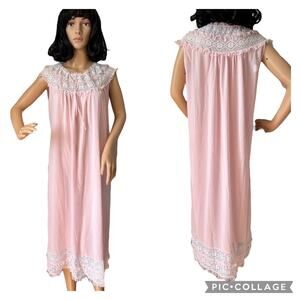 Vintage Margaret night gown sleeveless pink, white lace & ruffles size large
